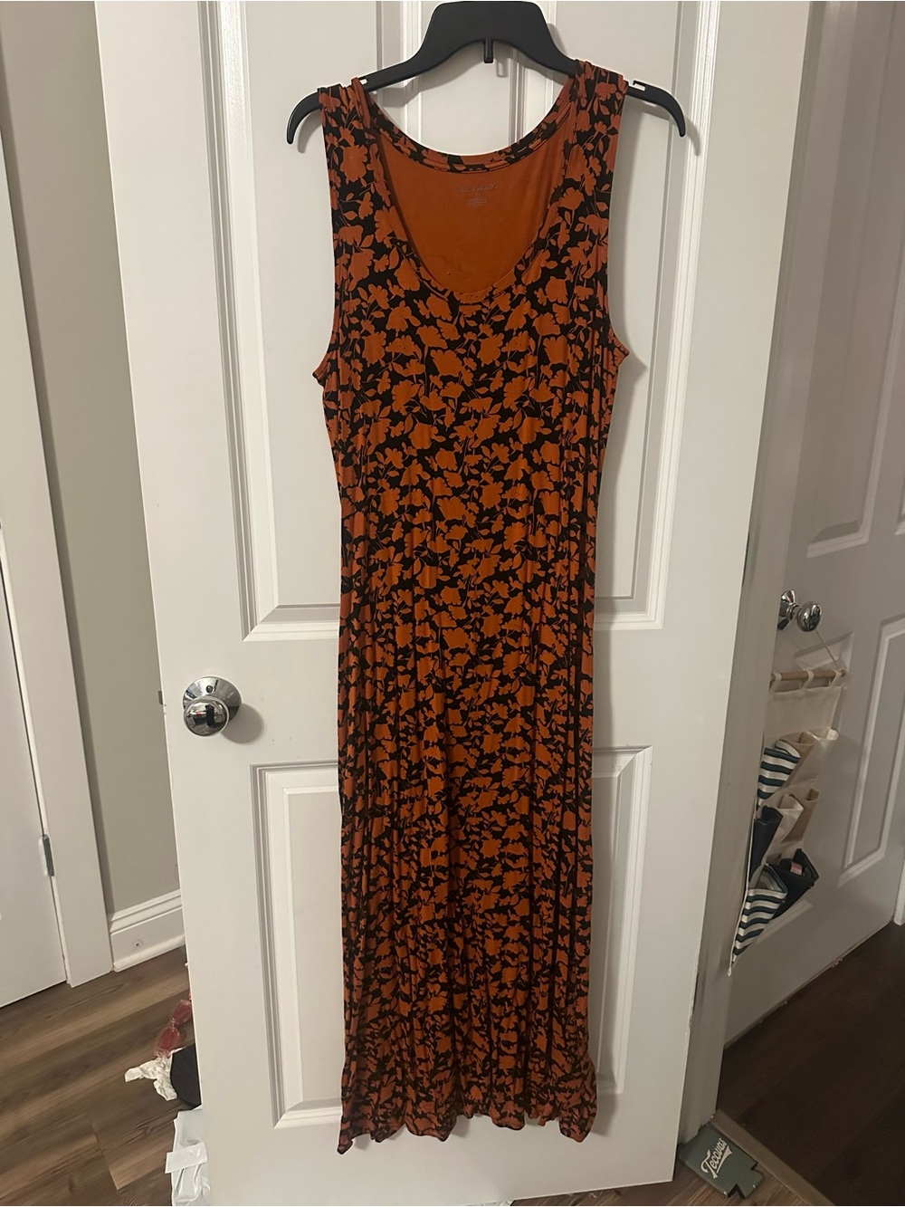 Amazon Essentials Rust and Black Floral Sleeveless Maxi Dress